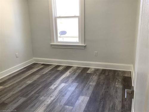 3-90 Kent Street S, Simcoe, ON - Indoor Photo Showing Other Room