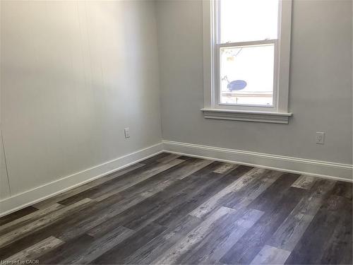 3-90 Kent Street S, Simcoe, ON - Indoor Photo Showing Other Room