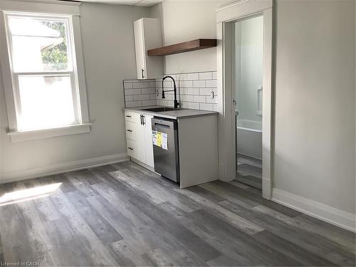 3-90 Kent Street S, Simcoe, ON - Indoor