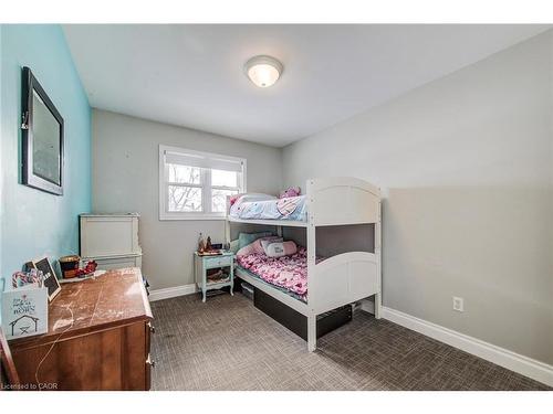 59 Washington Street E, Washington, ON - Indoor Photo Showing Bedroom