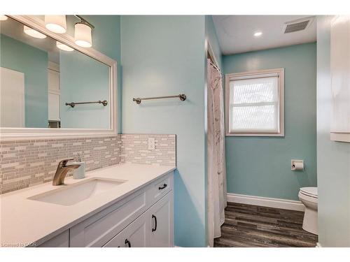 59 Washington Street E, Washington, ON - Indoor Photo Showing Bathroom