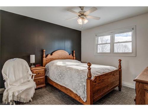 59 Washington Street E, Washington, ON - Indoor Photo Showing Bedroom