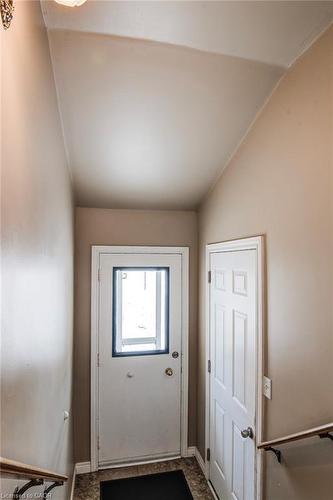 59 Washington Street E, Washington, ON - Indoor Photo Showing Other Room