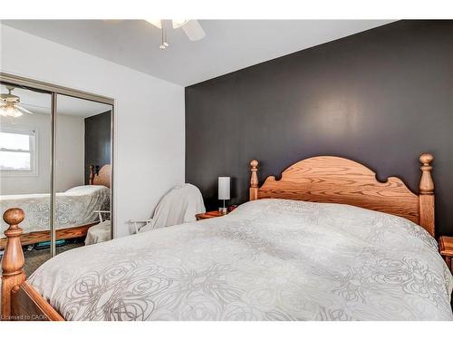 59 Washington Street E, Washington, ON - Indoor Photo Showing Bedroom