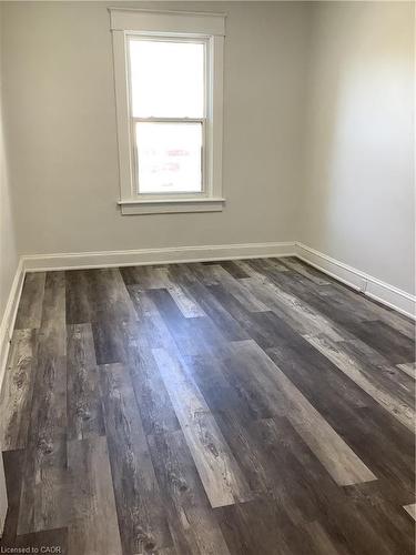 4-90 Kent Street S, Simcoe, ON - Indoor Photo Showing Other Room