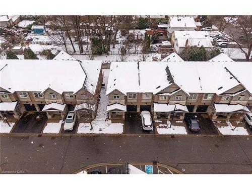 24-2086 Ghent Avenue, Burlington, ON - Outdoor