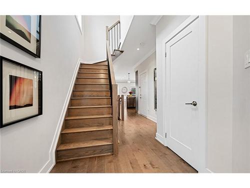 24-2086 Ghent Avenue, Burlington, ON - Indoor Photo Showing Other Room