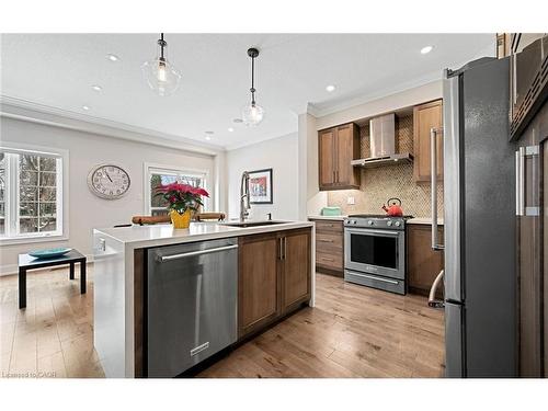 24-2086 Ghent Avenue, Burlington, ON - Indoor Photo Showing Kitchen