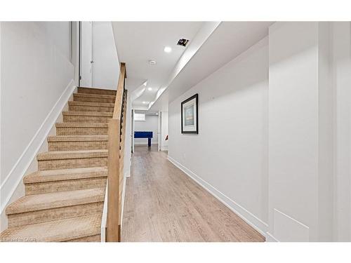 24-2086 Ghent Avenue, Burlington, ON - Indoor Photo Showing Other Room