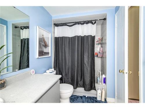115-456 Janefield Avenue, Guelph, ON - Indoor Photo Showing Bathroom