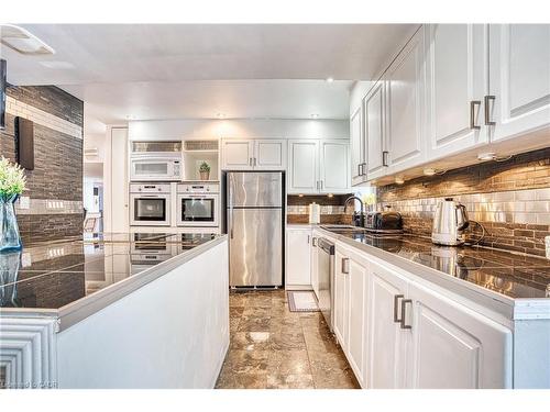 383 Campbell Street, Lucknow, ON - Indoor Photo Showing Kitchen