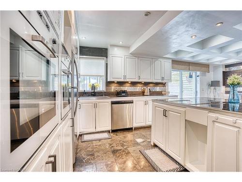 383 Campbell Street, Lucknow, ON - Indoor Photo Showing Kitchen With Upgraded Kitchen