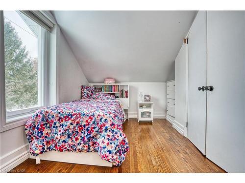 383 Campbell Street, Lucknow, ON - Indoor Photo Showing Bedroom