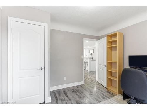 89 Erin Avenue, Hamilton, ON - Indoor Photo Showing Other Room