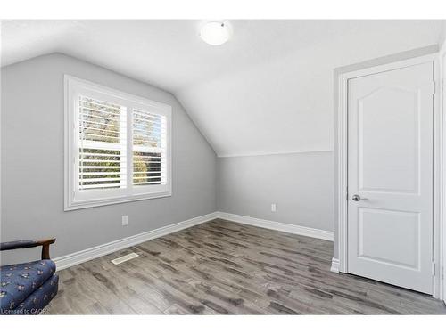 89 Erin Avenue, Hamilton, ON - Indoor Photo Showing Other Room