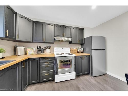 1073 Concession 6 Woodhouse Road, Simcoe, ON - Indoor Photo Showing Kitchen