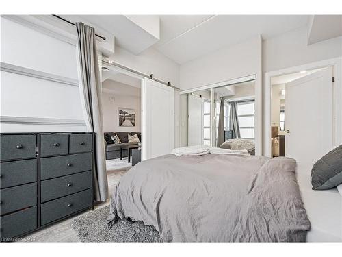 104-15 Prince Albert Boulevard, Kitchener, ON - Indoor Photo Showing Bedroom