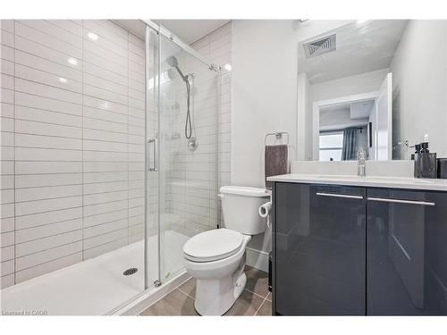 104-15 Prince Albert Boulevard, Kitchener, ON - Indoor Photo Showing Bathroom