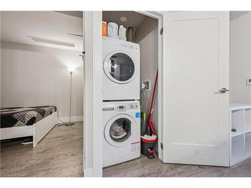 104-15 Prince Albert Boulevard, Kitchener, ON - Indoor Photo Showing Laundry Room
