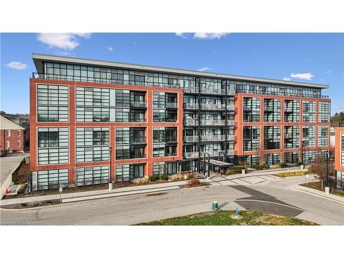 104-15 Prince Albert Boulevard, Kitchener, ON - 