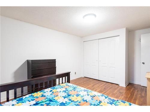 Main-690 Elgin Street N, Cambridge, ON - Indoor Photo Showing Bedroom