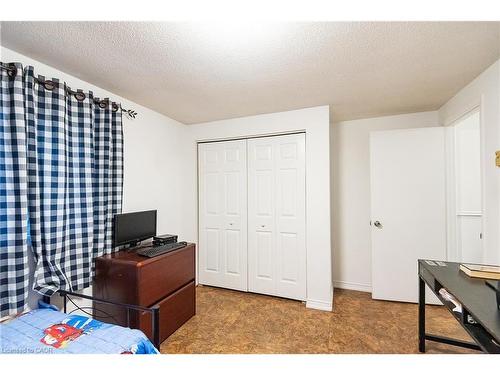 Main-690 Elgin Street N, Cambridge, ON - Indoor