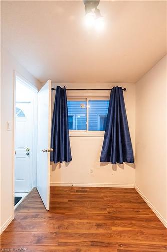 Main-690 Elgin Street N, Cambridge, ON - Indoor