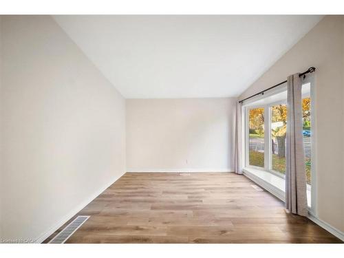 418 Norrie Crescent, Burlington, ON - Indoor Photo Showing Other Room