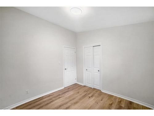 418 Norrie Crescent, Burlington, ON - Indoor Photo Showing Other Room