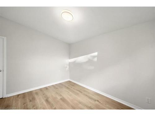 418 Norrie Crescent, Burlington, ON - Indoor Photo Showing Other Room