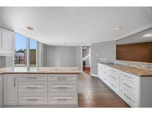 Ph1-150 Wilson Street W, Ancaster, ON - Indoor