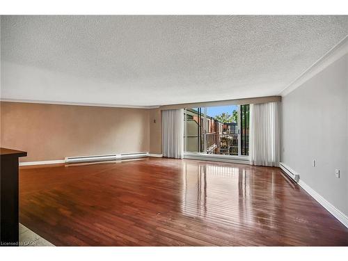 Ph1-150 Wilson Street W, Ancaster, ON - Indoor Photo Showing Other Room