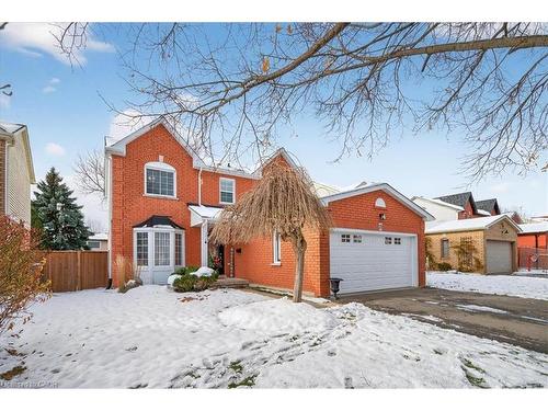 71 Royaledge Way, Hamilton, ON - Outdoor With Facade