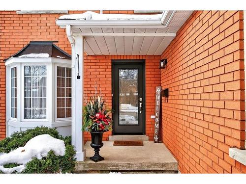 71 Royaledge Way, Hamilton, ON - Outdoor