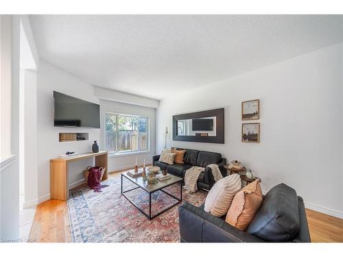 4-10 Liddycoat Lane, Hamilton, ON - Indoor Photo Showing Living Room