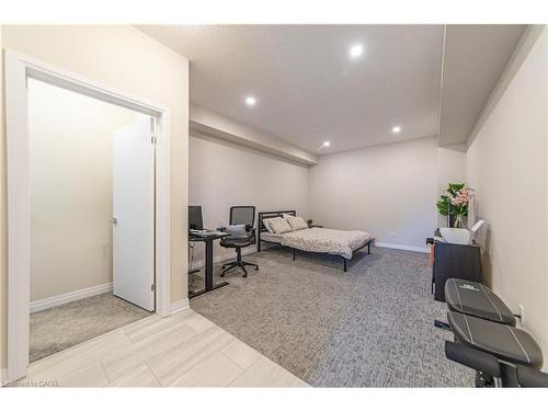 67 Progress Crescent, Kitchener, ON - Indoor