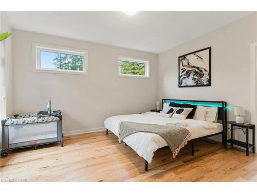 1049 Greensview Drive, Huntsville, ON - Indoor Photo Showing Bedroom