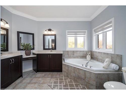 30 Danfield Court, Brampton, ON - Indoor Photo Showing Bathroom