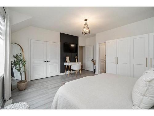 30 Danfield Court, Brampton, ON - Indoor Photo Showing Bedroom