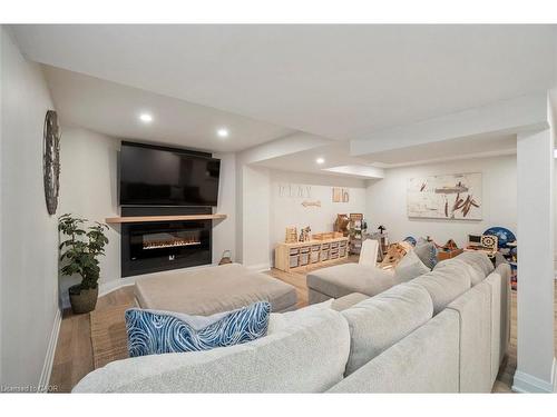 30 Danfield Court, Brampton, ON - Indoor With Fireplace