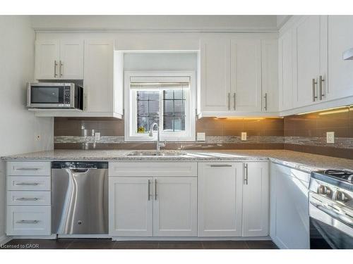 249 Buttonbush Street, Waterloo, ON - Indoor Photo Showing Kitchen