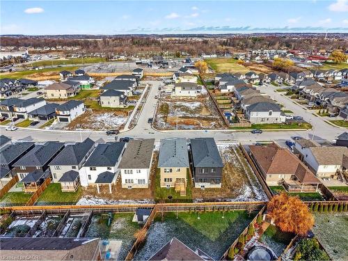 8868 Angie Drive, Niagara Falls, ON - Outdoor With View