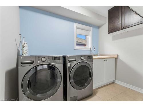 6537 St Michael Avenue, Niagara Falls, ON - Indoor Photo Showing Laundry Room