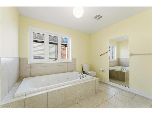 6537 St Michael Avenue, Niagara Falls, ON - Indoor Photo Showing Bathroom