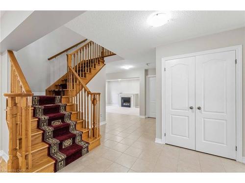 6537 St Michael Avenue, Niagara Falls, ON - Indoor Photo Showing Other Room