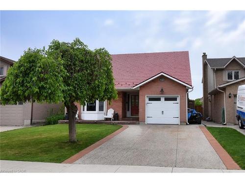 448 Acadia Drive, Hamilton, ON - Outdoor With Facade