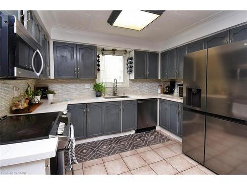448 Acadia Drive, Hamilton, ON - Indoor Photo Showing Kitchen
