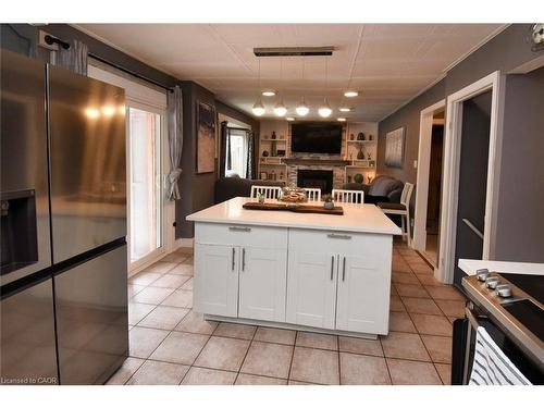 448 Acadia Drive, Hamilton, ON - Indoor Photo Showing Kitchen