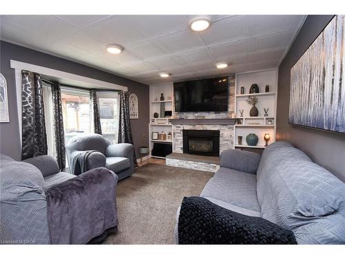 448 Acadia Drive, Hamilton, ON - Indoor Photo Showing Living Room With Fireplace