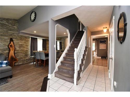 448 Acadia Drive, Hamilton, ON - Indoor Photo Showing Other Room